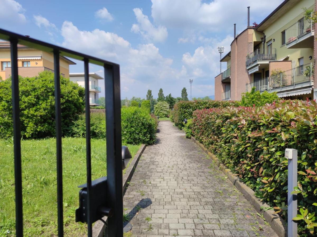 Appartamento Magnolia - Immobili E Soluzioni Rent Bergamo Exteriör bild
