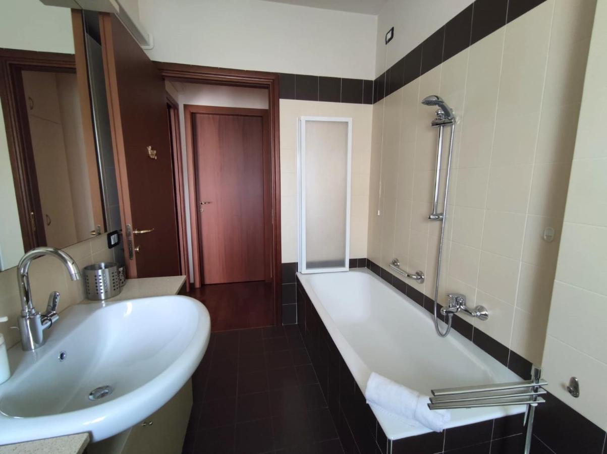 Appartamento Magnolia - Immobili E Soluzioni Rent Bergamo Exteriör bild